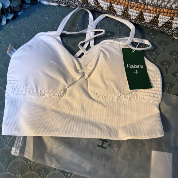 Halara Seamless Flow Low Support Ruched Double Straps Backless Crisscross Sports - Picture 2 of 10